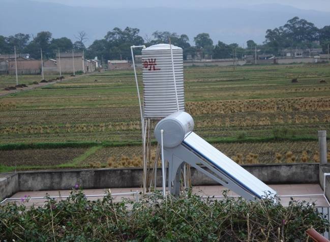 供应适合农村的太阳能热水器